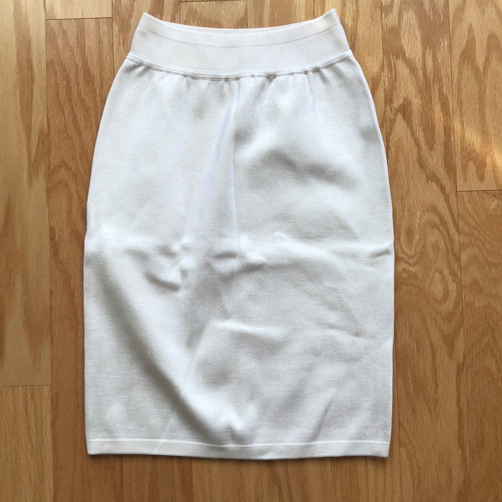 New cream Alaia mini skit